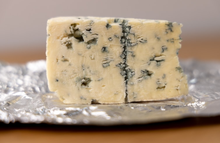 How to Freeze Blue Cheese